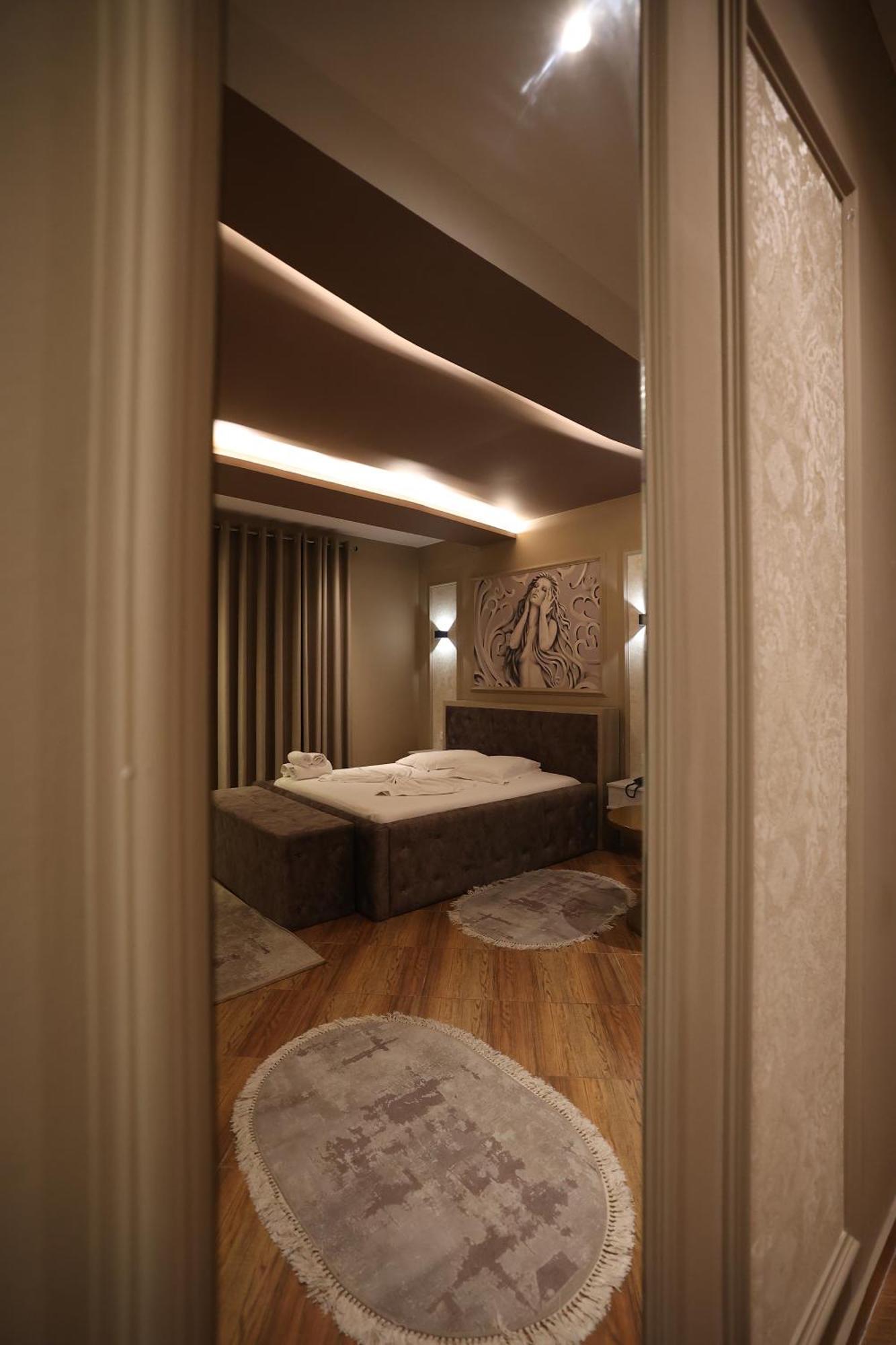 Elvis Hotel Mjull-Bethore
